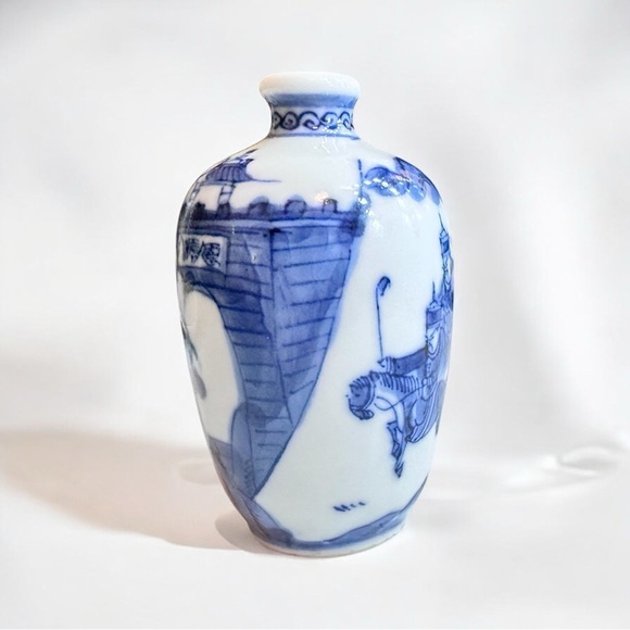 18th Century Chinese Blue & White Glazed Porcelain Snuff Bottle - Picture 3 of 11